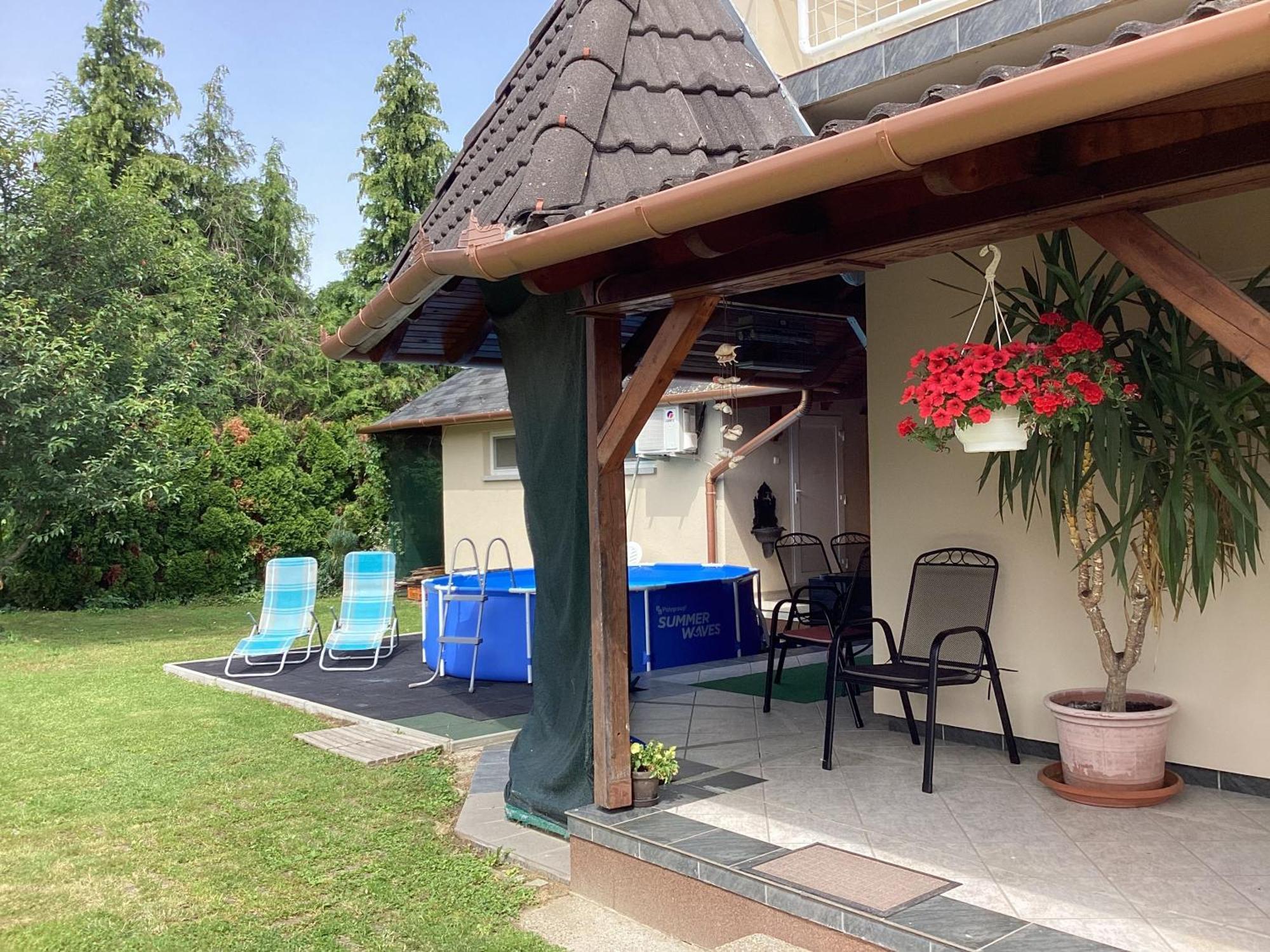 Villa Sueti Nyaralo Balatonmáriafürdő Esterno foto