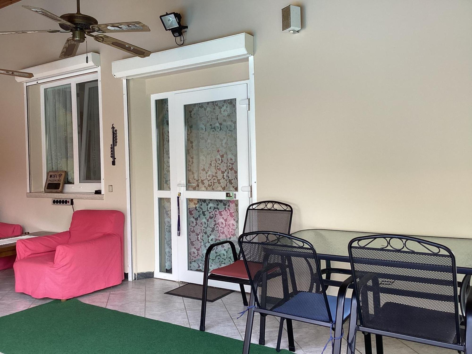 Villa Sueti Nyaralo Balatonmáriafürdő Esterno foto