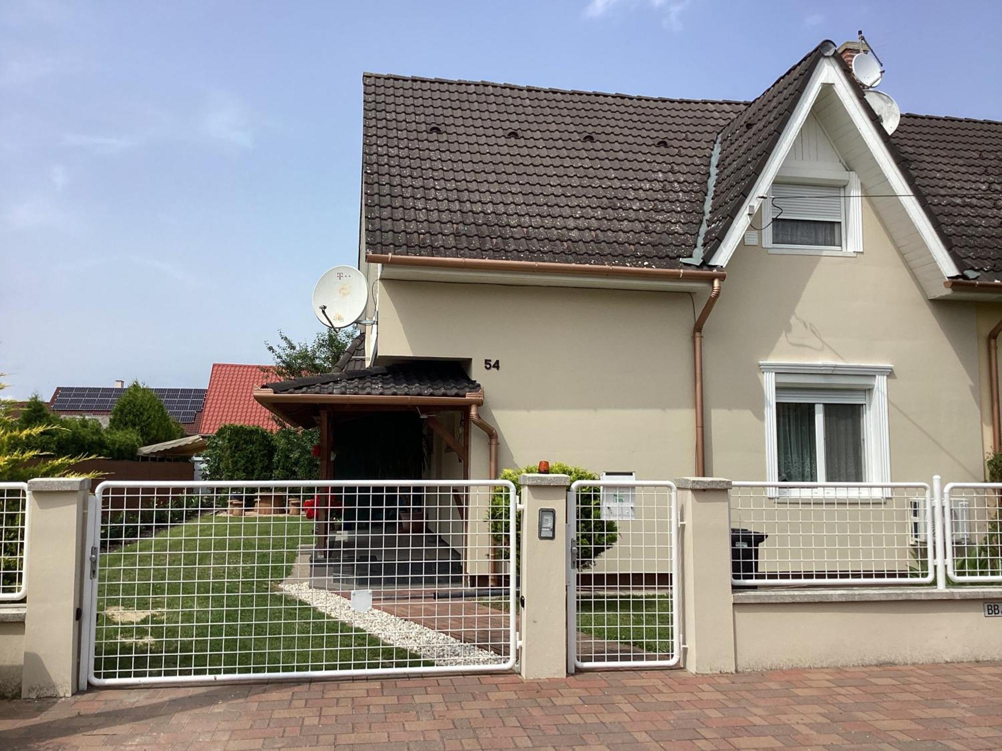 Villa Sueti Nyaralo Balatonmáriafürdő Esterno foto